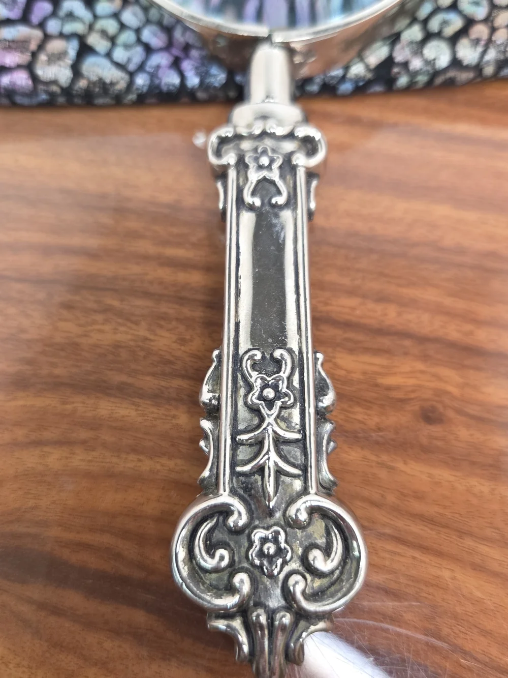 Vintage-Style Silver Handled Magnifying Glass With Art Nouveau Pattern